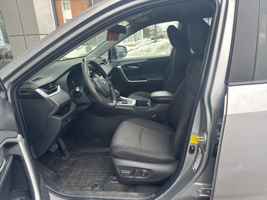 2023 Toyota RAV4 XLE AWD!