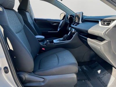 2023 Toyota RAV4 XLE AWD!