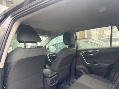 2024 Toyota RAV4 XLE AWD!