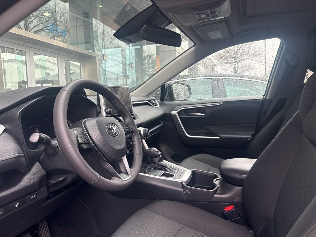 2024 Toyota RAV4 XLE AWD!