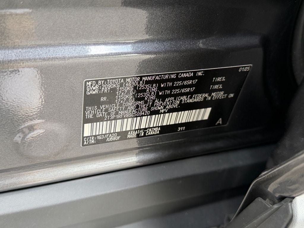 2025 Toyota RAV4 XLE