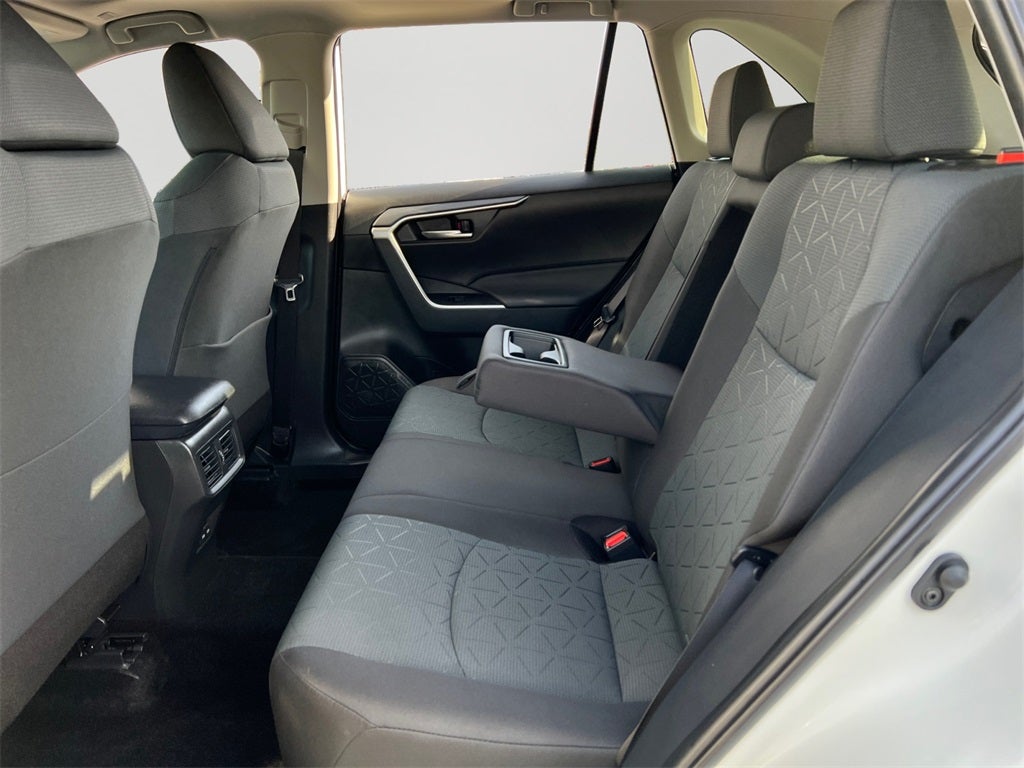 2025 Toyota RAV4 XLE Sunroof