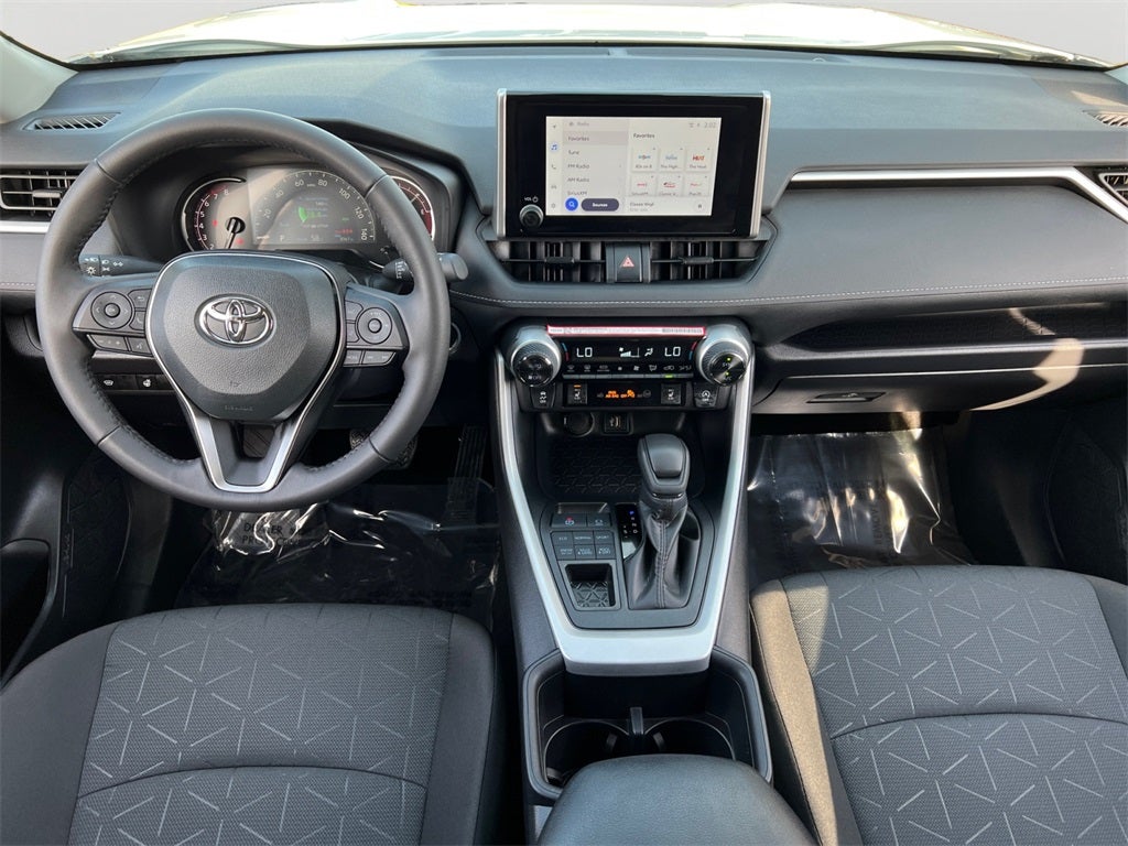 2025 Toyota RAV4 XLE Sunroof