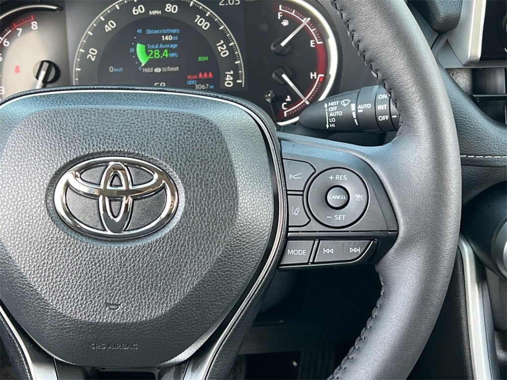 2025 Toyota RAV4 XLE Sunroof