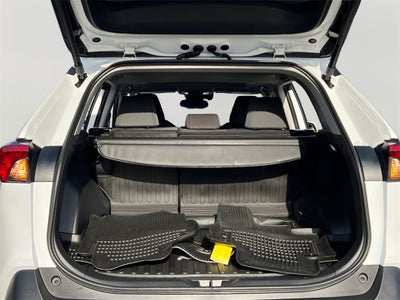 2025 Toyota RAV4 XLE Sunroof