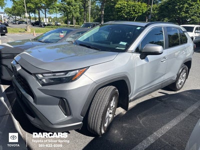 2025 Toyota RAV4 XLE SUNROOF!