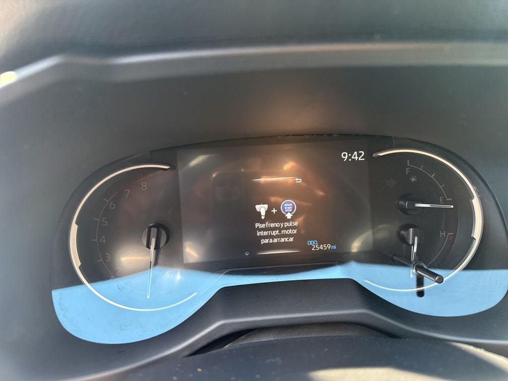 2025 Toyota RAV4 XLE SUNROOF!