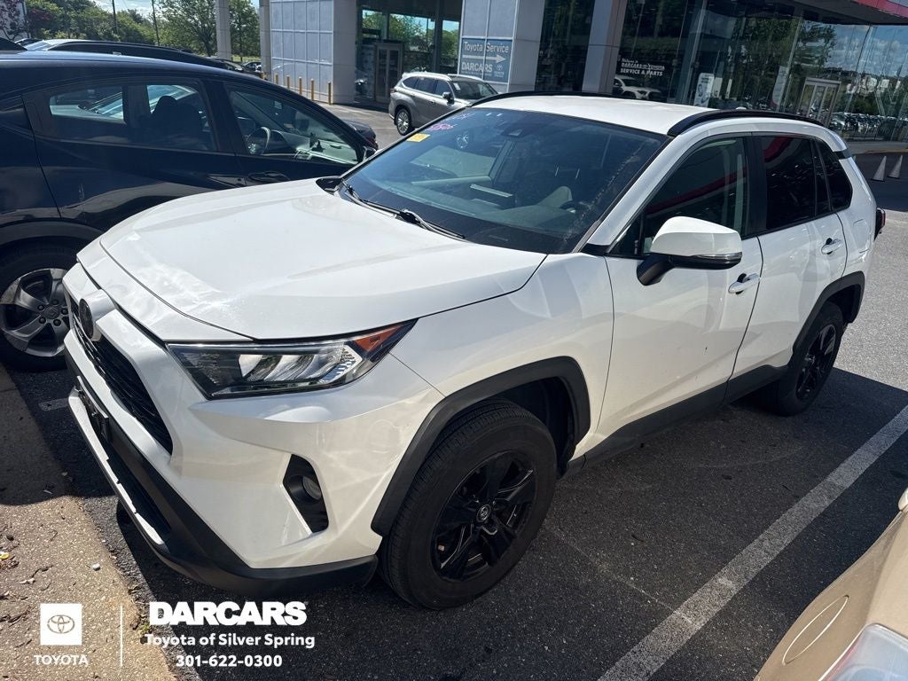 2020 Toyota RAV4 XLE