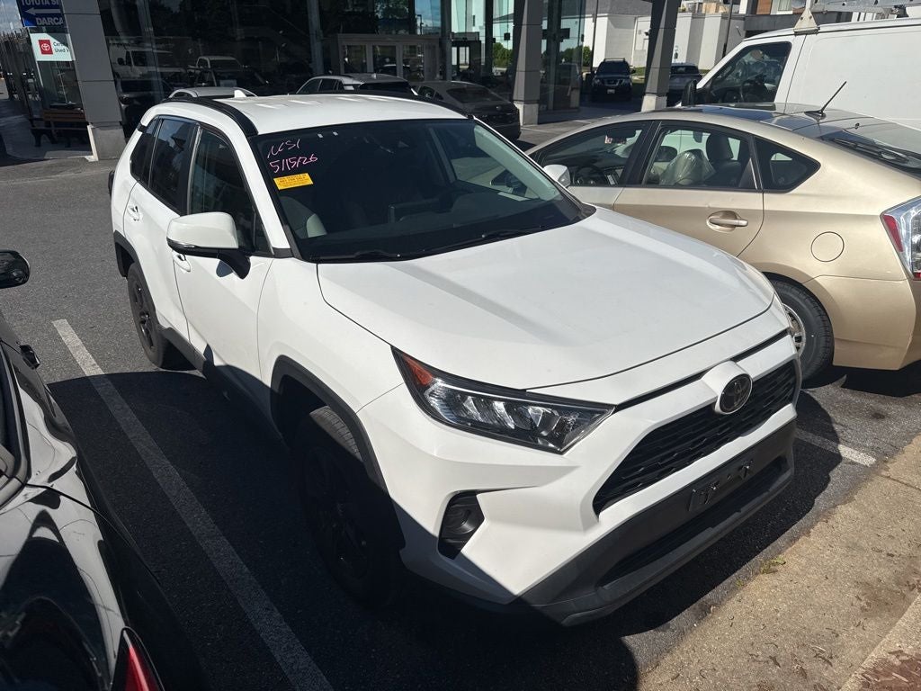 2020 Toyota RAV4 XLE
