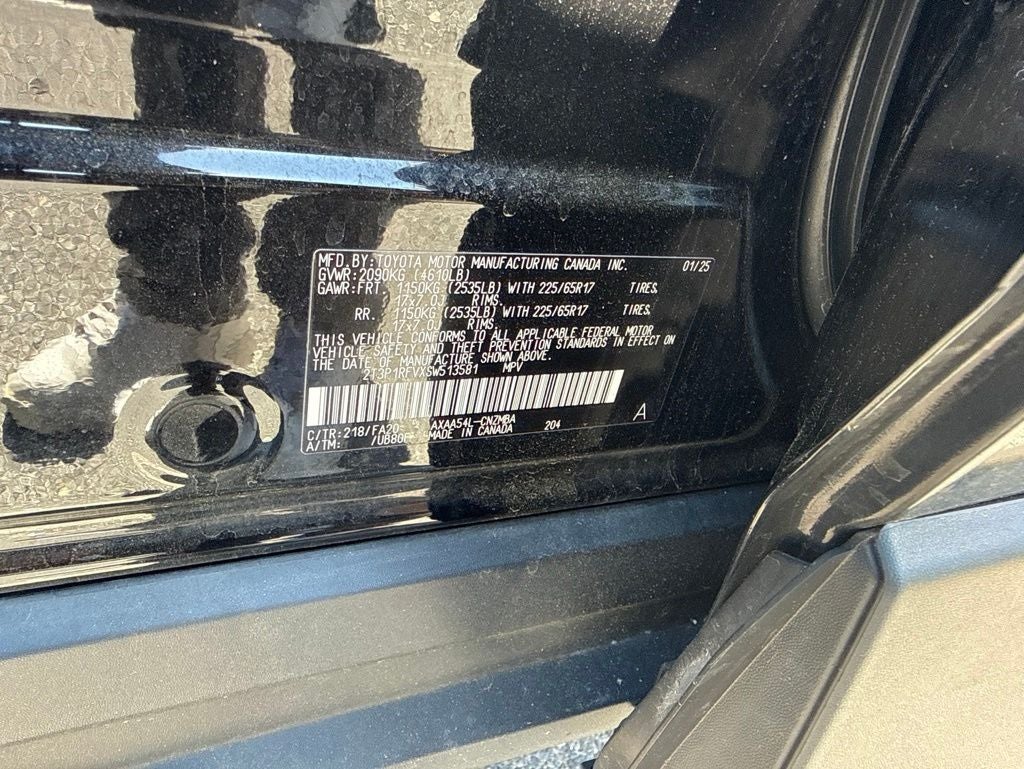 2025 Toyota RAV4 XLE