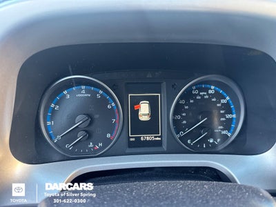 2018 Toyota RAV4 XLE LOW MILES!