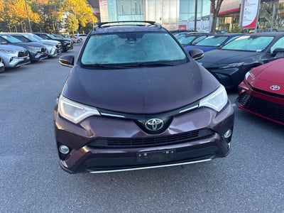 2018 Toyota RAV4 XLE LOW MILES!