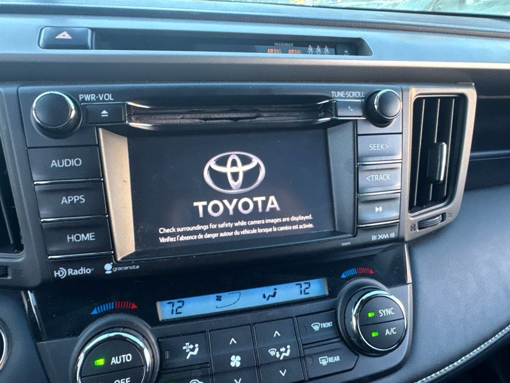 2018 Toyota RAV4 XLE LOW MILES!