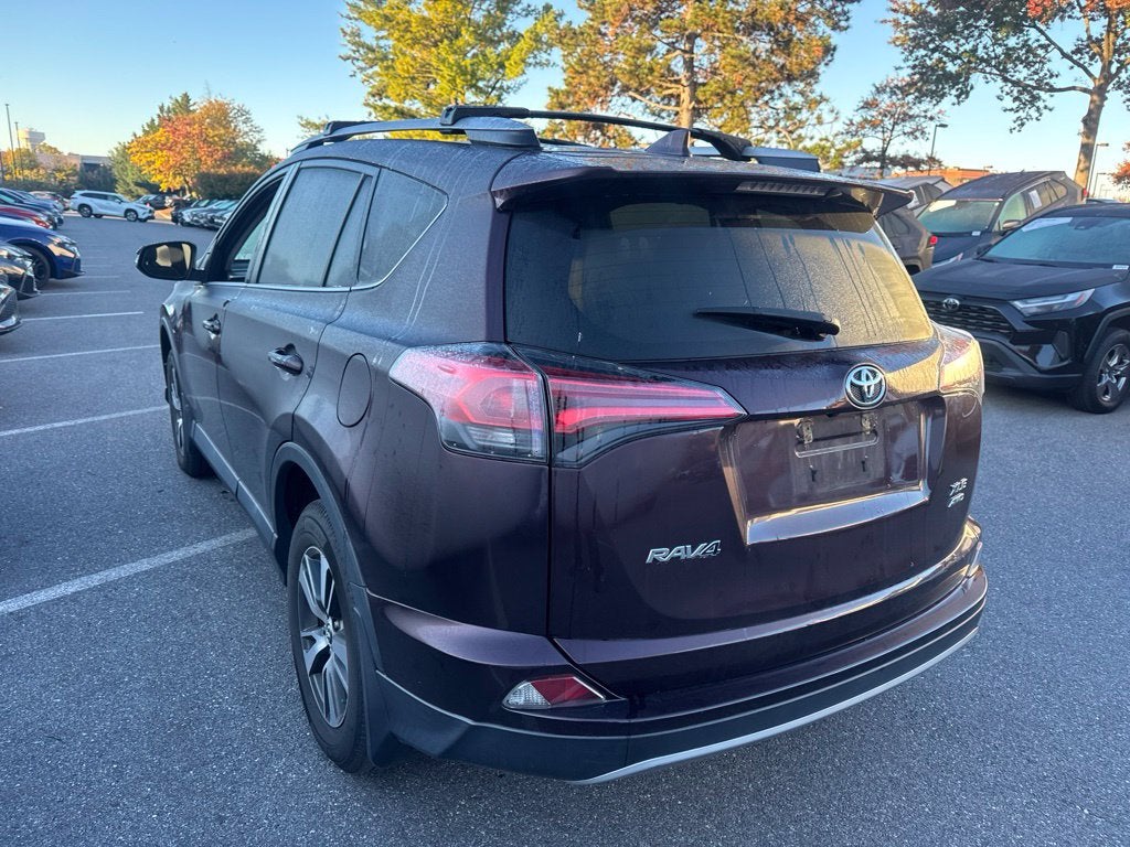 2018 Toyota RAV4 XLE LOW MILES!