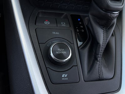 2024 Toyota RAV4 Hybrid XLE W/ CONVENIENCE & WEATHER PACKAGE!