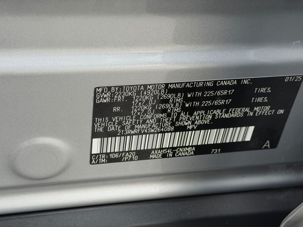 2025 Toyota RAV4 Hybrid XLE