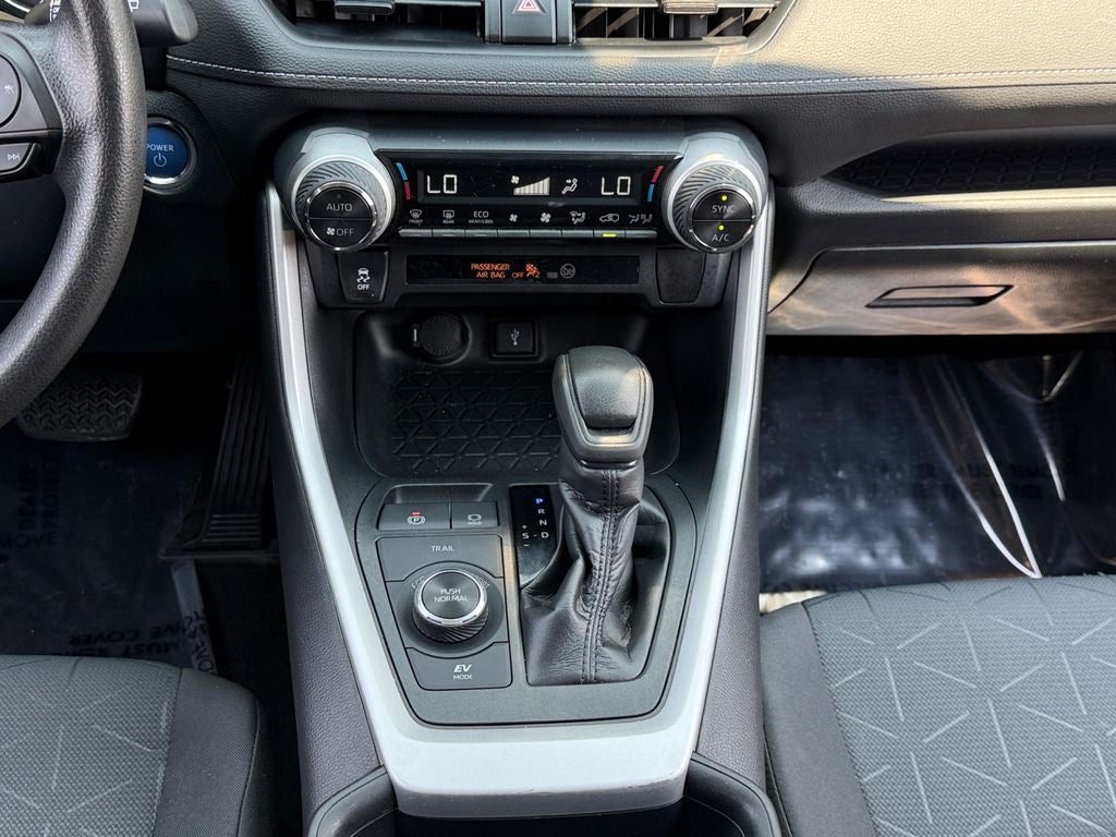 2020 Toyota RAV4 Hybrid XLE