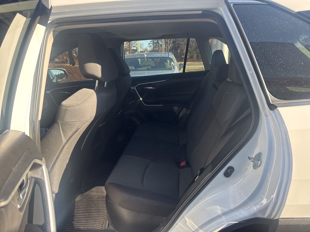 2024 Toyota RAV4 Hybrid XLE AWD Low Miles!