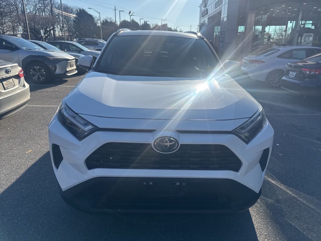2024 Toyota RAV4 Hybrid XLE AWD Low Miles!