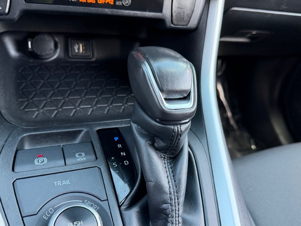 2024 Toyota RAV4 Hybrid SE
