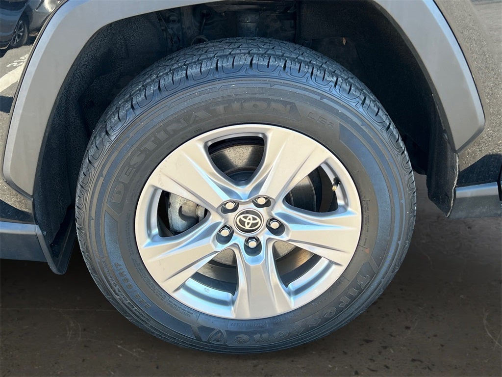 2023 Toyota RAV4 XLE