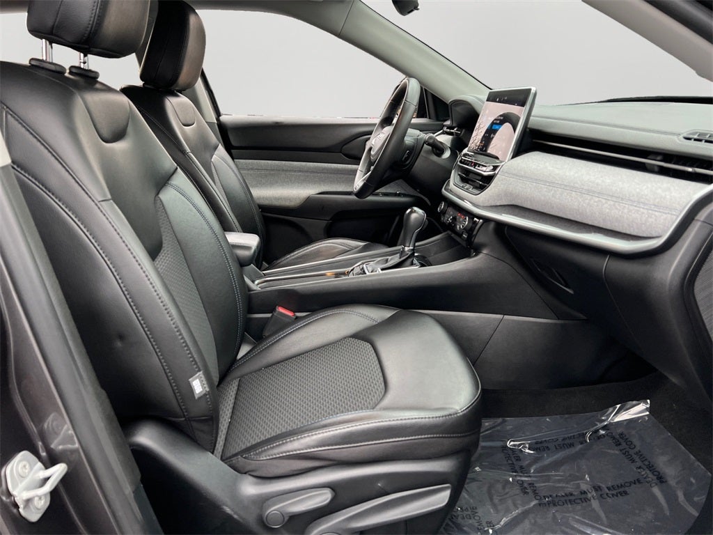 2022 Jeep Compass Latitude Black Leather