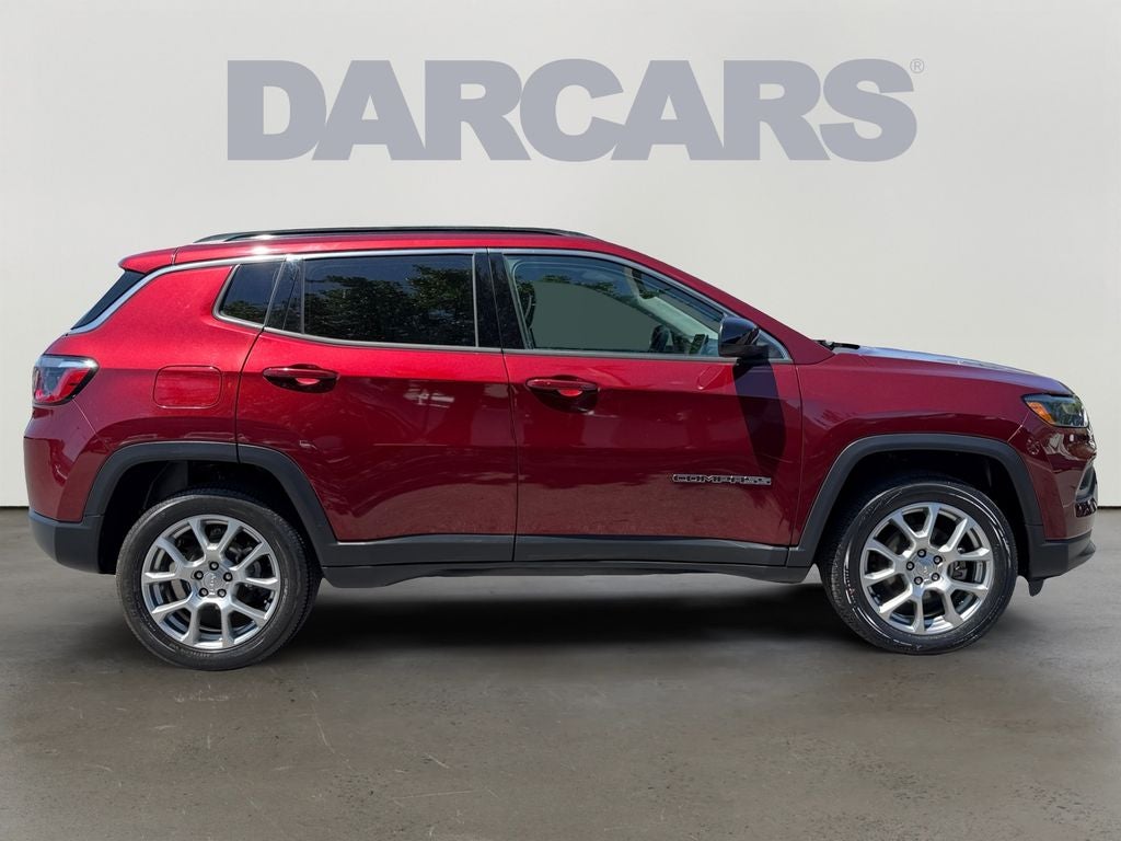2022 Jeep Compass Latitude Lux