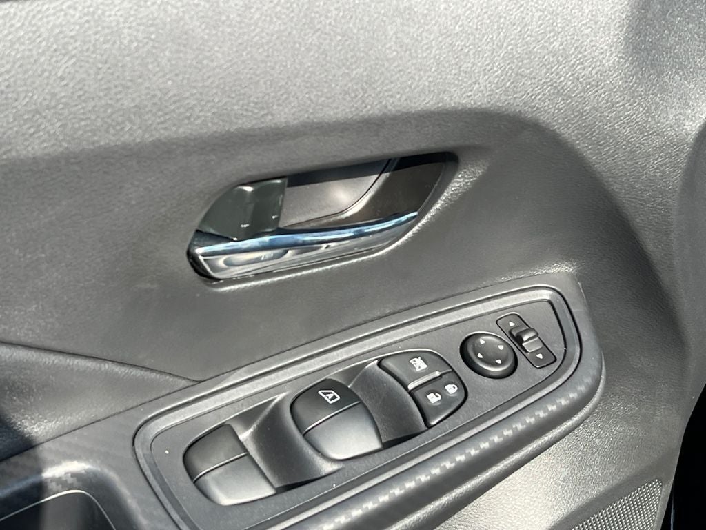 2025 Nissan Versa 1.6 SV Super Low Miles!