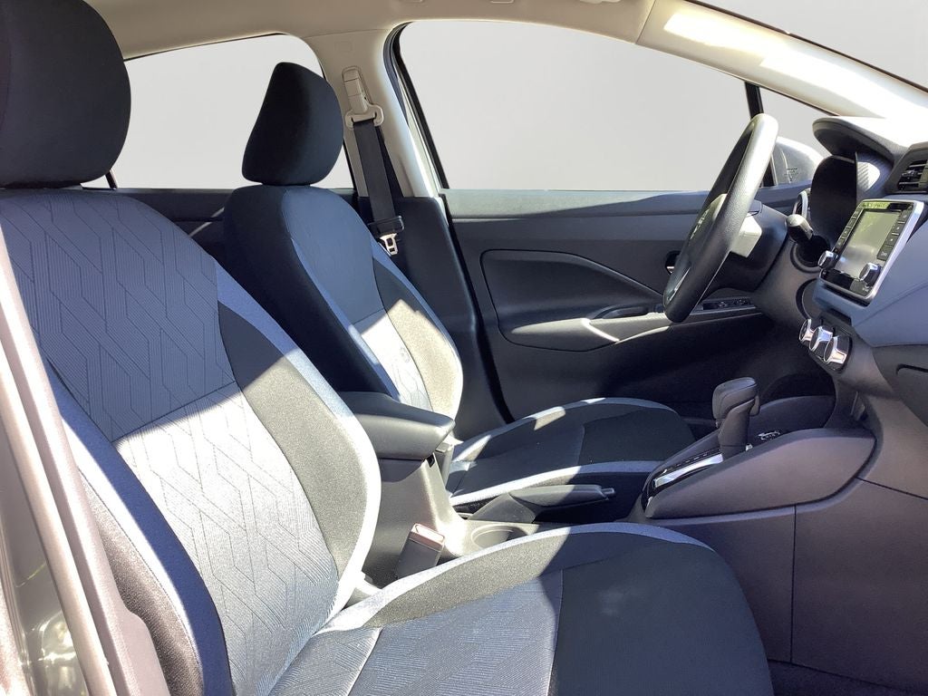 2025 Nissan Versa 1.6 SV Super Low Miles!