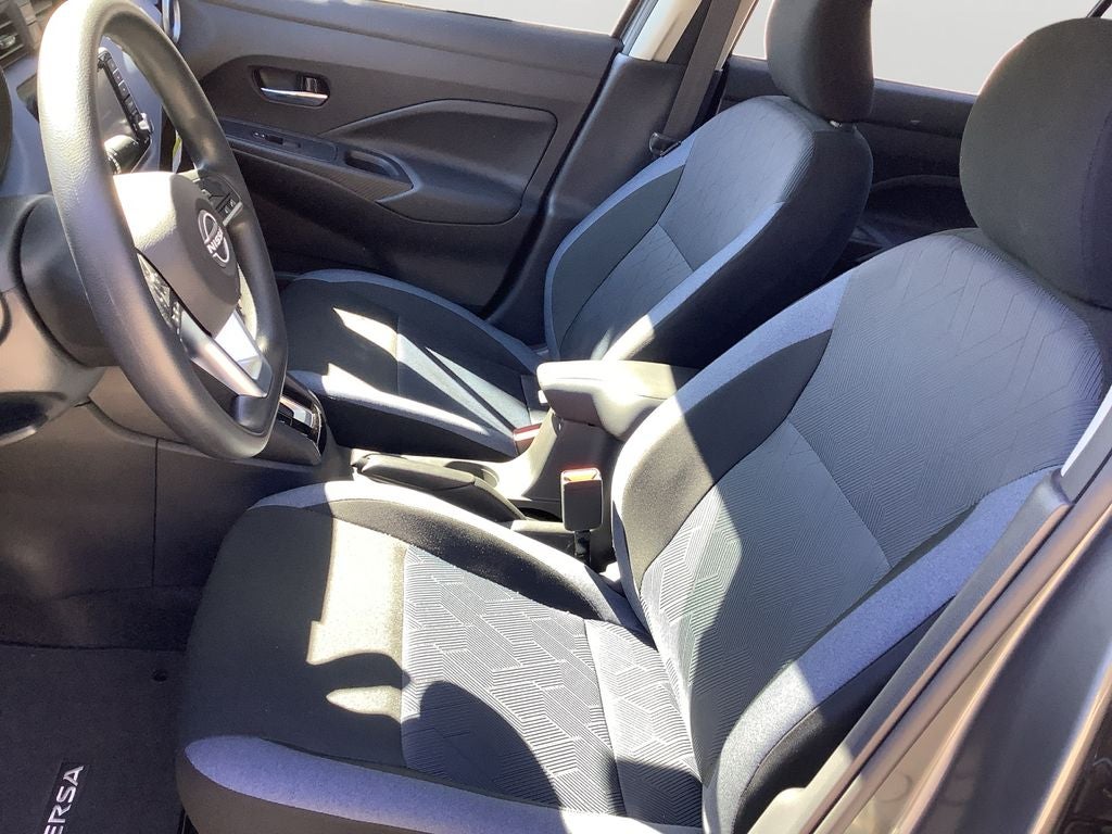 2025 Nissan Versa 1.6 SV Super Low Miles!