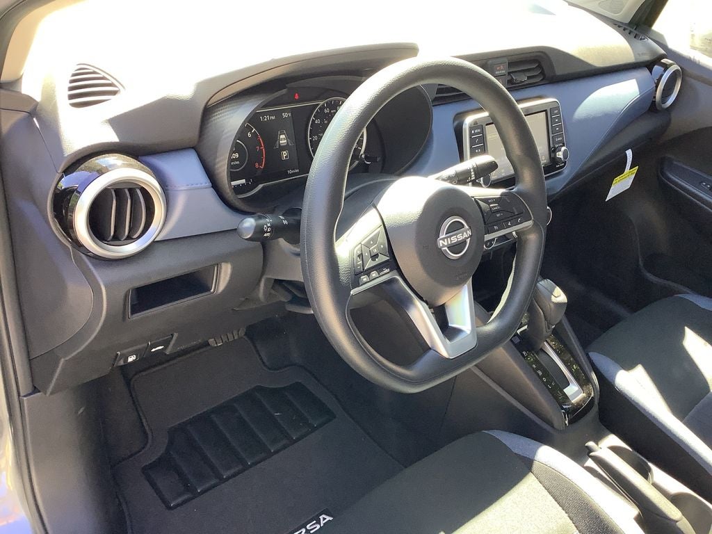 2025 Nissan Versa 1.6 SV Super Low Miles!