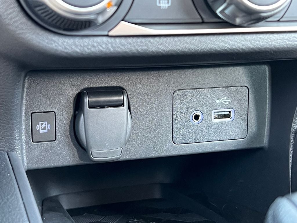 2025 Nissan Versa 1.6 SV Super Low Miles!