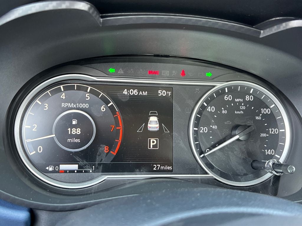 2025 Nissan Versa 1.6 SV Super Low Miles!