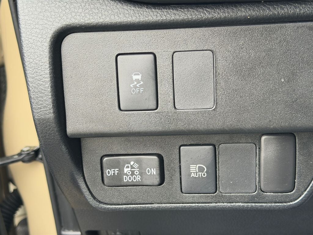 2020 Toyota Tacoma SR V6