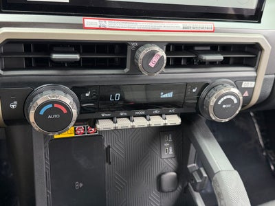 2025 Toyota Tacoma Hybrid TRD Off Road W/ SUNROOF & JBL SOUND!