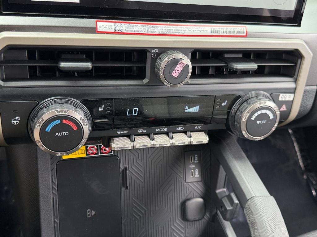 2025 Toyota Tacoma Hybrid TRD Off Road W/ SUNROOF & JBL SOUND!