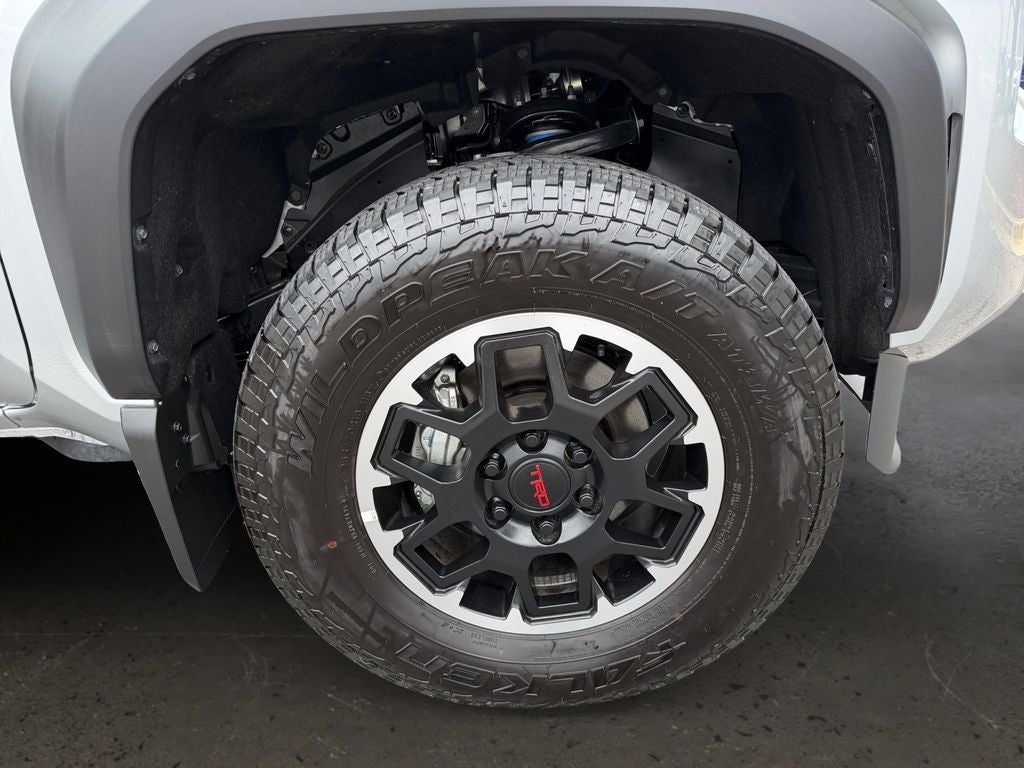 2025 Toyota Tacoma Hybrid TRD Off Road W/ SUNROOF & JBL SOUND!