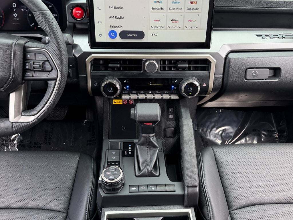 2026 Toyota Tacoma Hybrid TRD Off Road W/ SUNROOF & LEATHER!