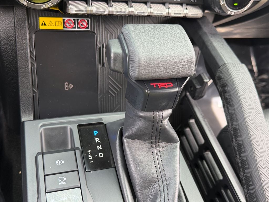 2026 Toyota Tacoma Hybrid TRD Off Road W/ SUNROOF & LEATHER!