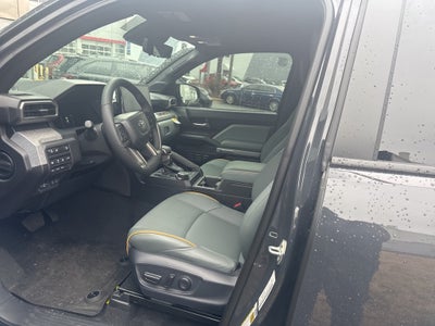 2024 Toyota Tacoma Hybrid Trailhunter Low miles