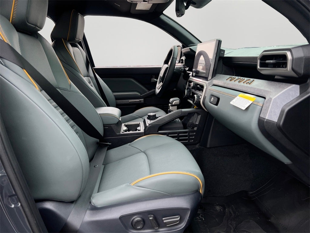 2024 Toyota Tacoma Hybrid Trailhunter Low miles