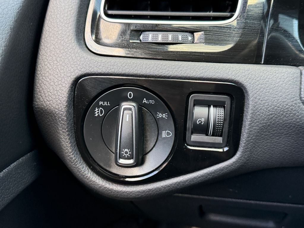 2019 Volkswagen Golf GTI 2.0T S
