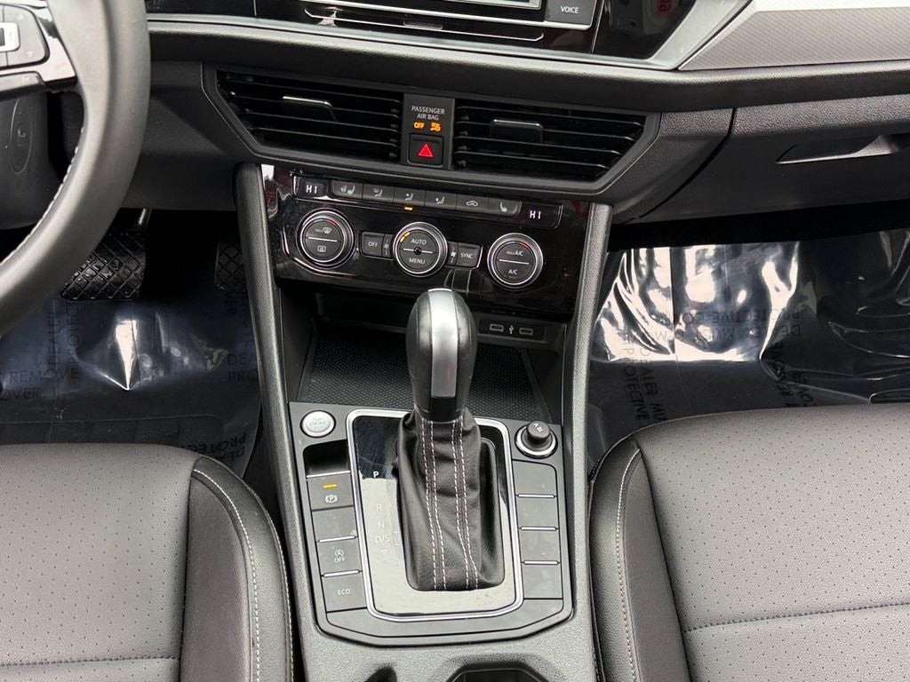 2021 Volkswagen Jetta 1.4T SE Super Low Miles!