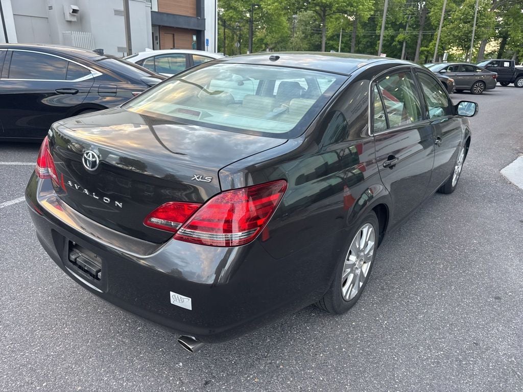 2010 Toyota Avalon XLS