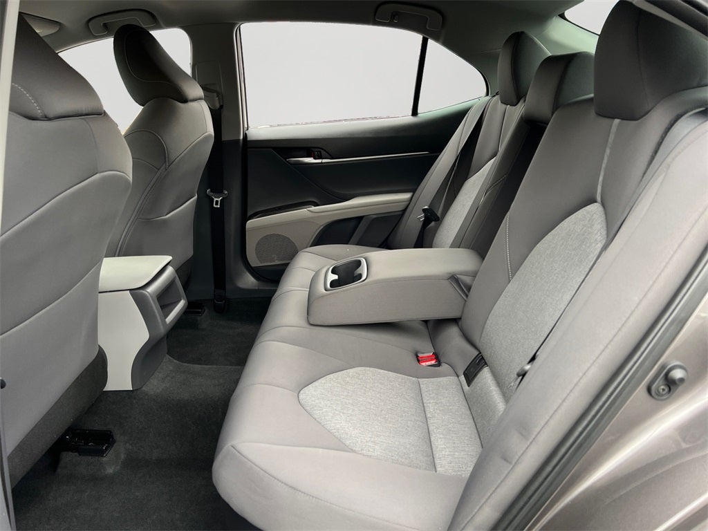 2022 Toyota Camry Hybrid LE