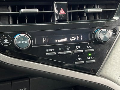 2022 Toyota Camry Hybrid LE