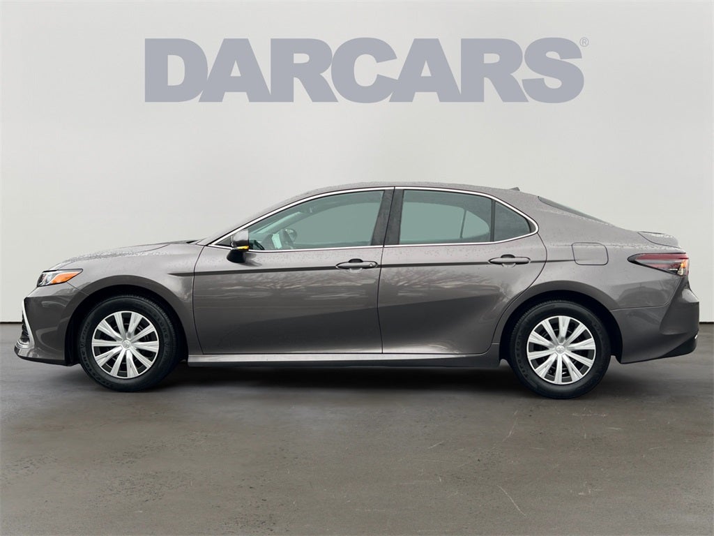 2022 Toyota Camry Hybrid LE
