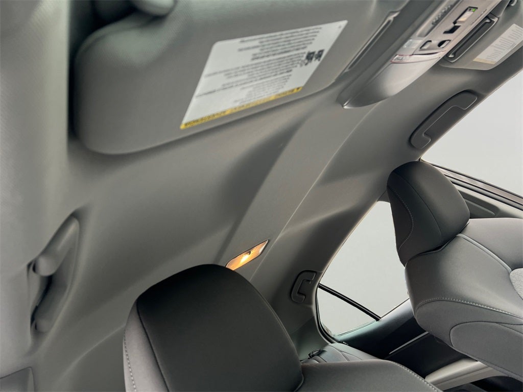 2022 Toyota Camry Hybrid LE