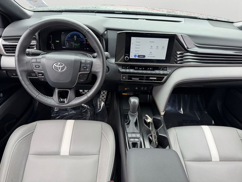 2025 Toyota Camry SE Great Color Combo!