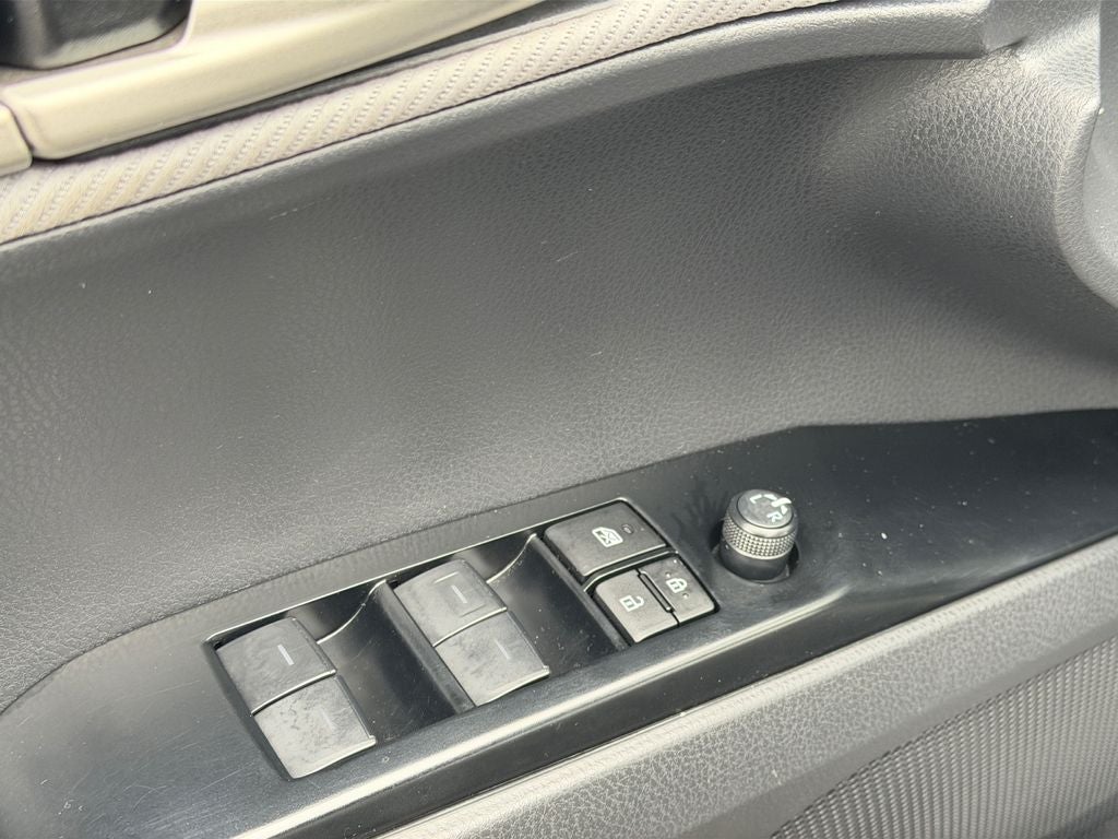 2025 Toyota Camry SE Great Color Combo!